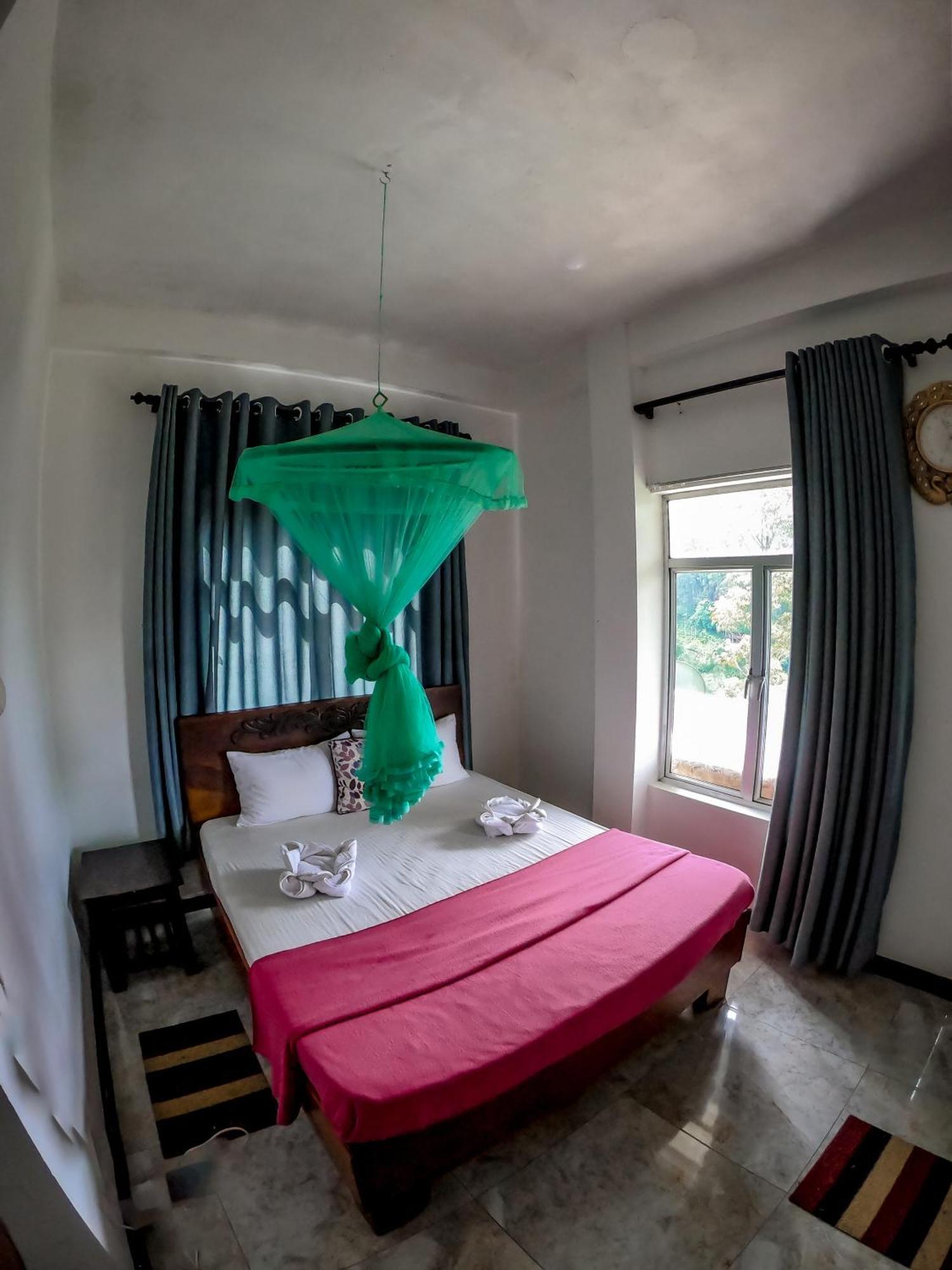 9 Arch View Rest Inn Ела Екстериор снимка