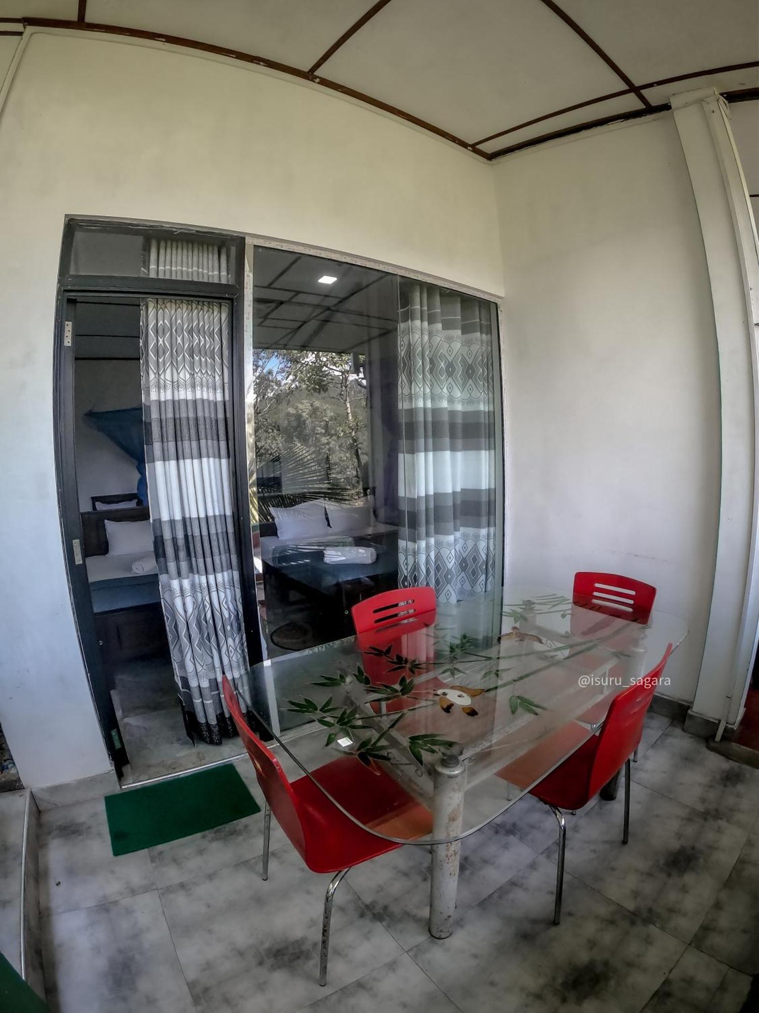9 Arch View Rest Inn Ела Екстериор снимка