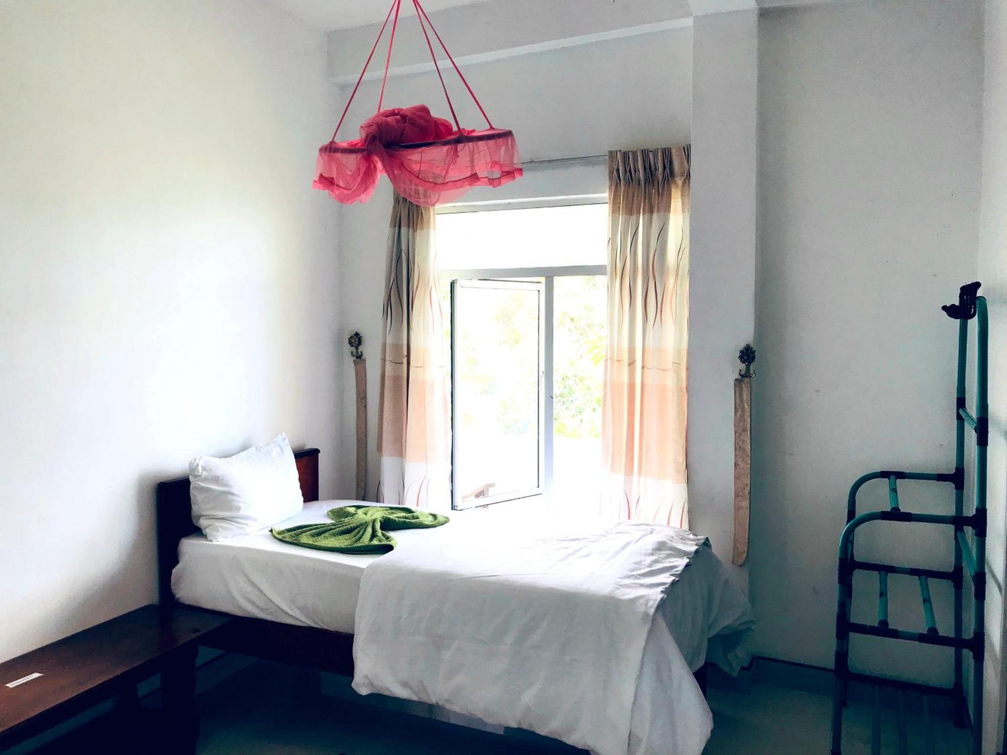 9 Arch View Rest Inn Ела Екстериор снимка