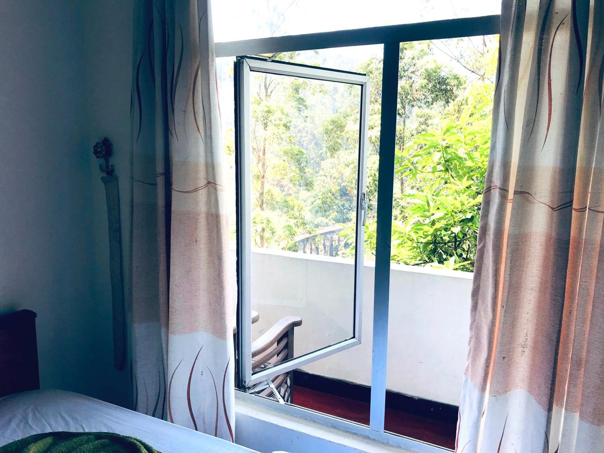 9 Arch View Rest Inn Ела Екстериор снимка