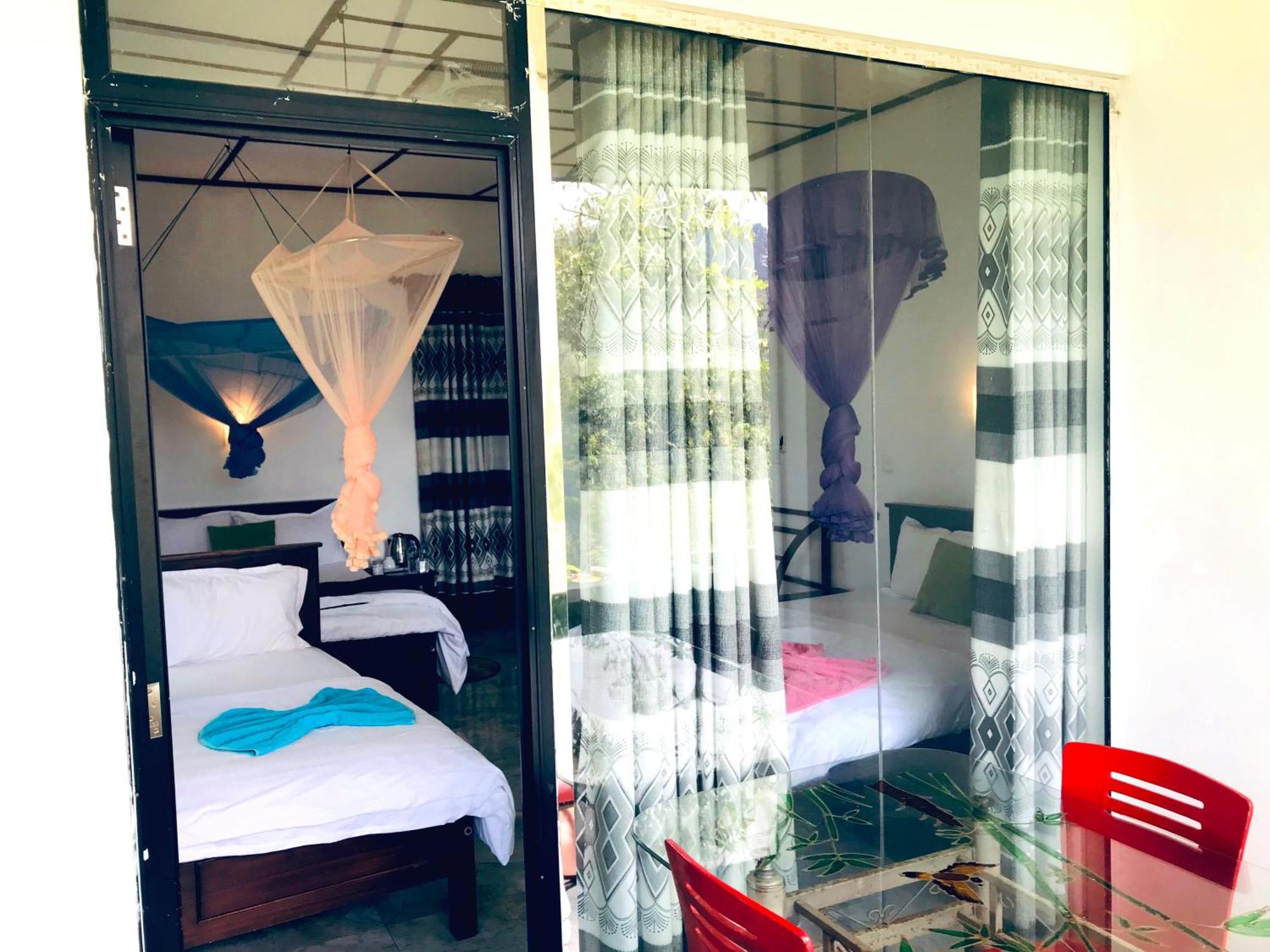 9 Arch View Rest Inn Ела Екстериор снимка