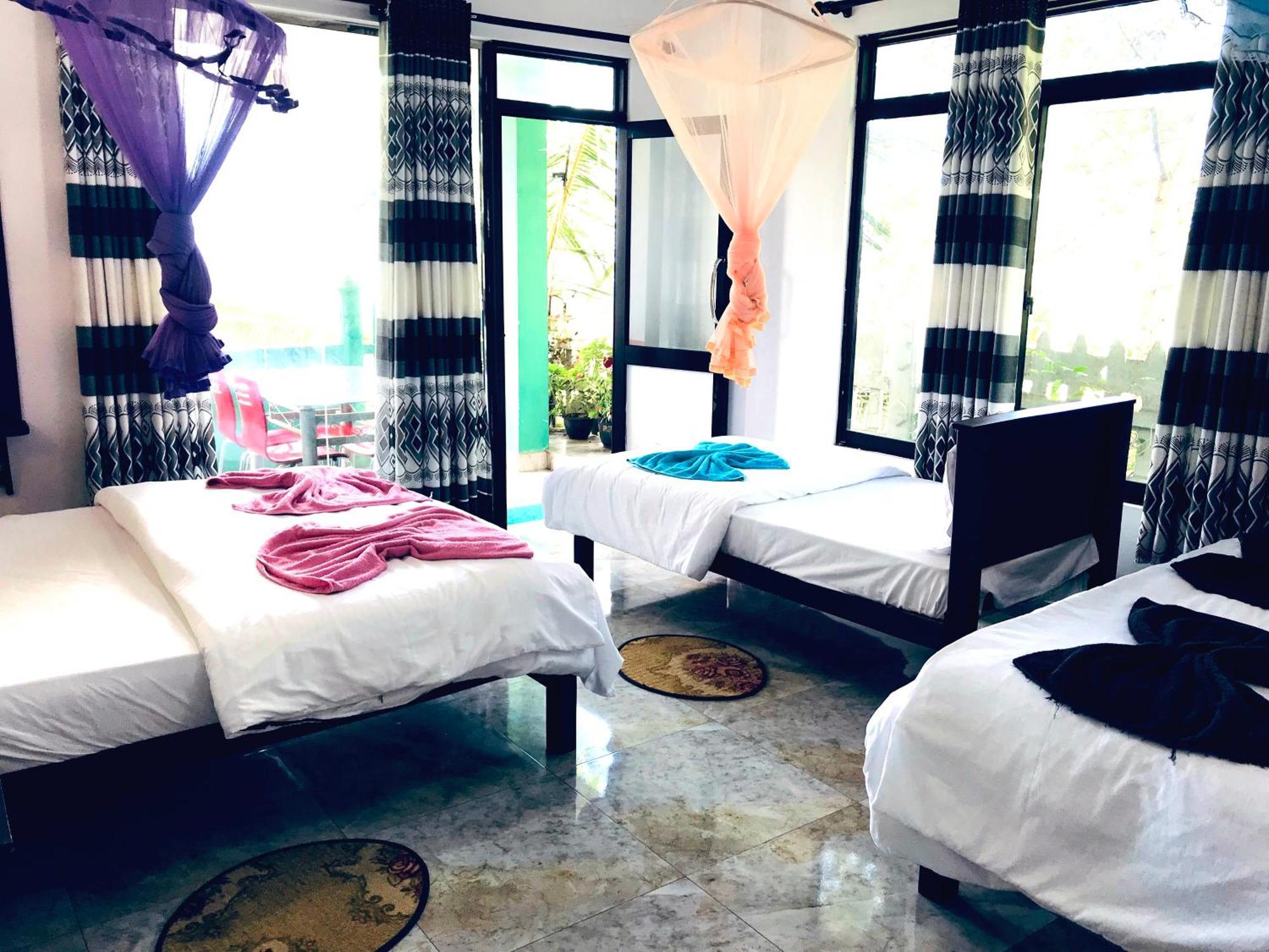 9 Arch View Rest Inn Ела Екстериор снимка